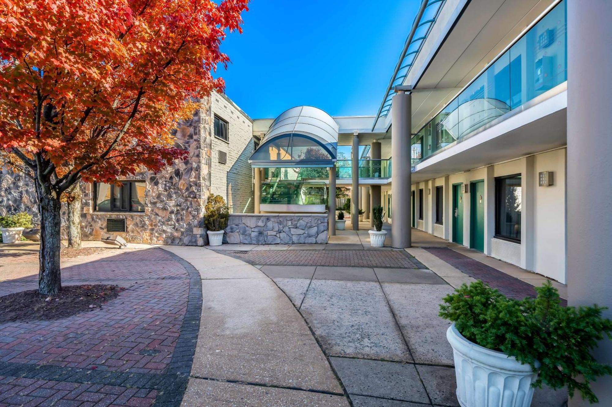 Brandywine Valley Inn Surestay Plus By Best Western Wilmington Eksteriør billede