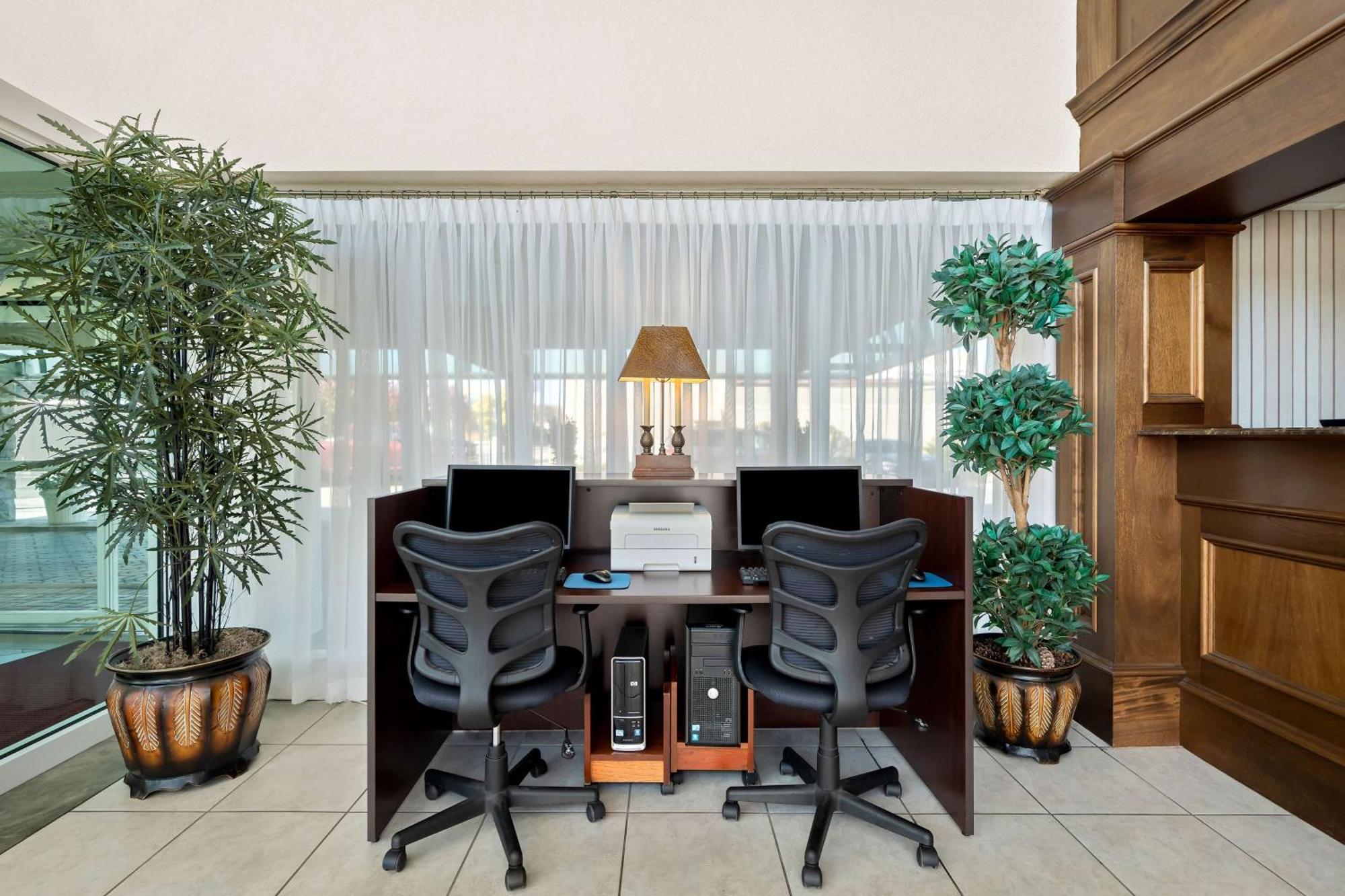 Brandywine Valley Inn Surestay Plus By Best Western Wilmington Eksteriør billede