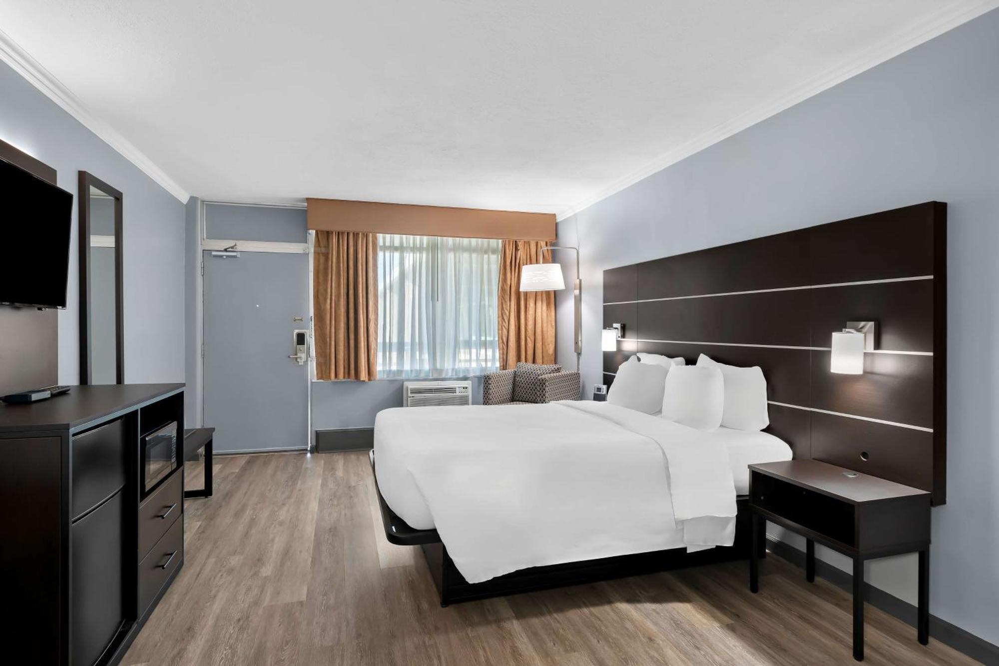 Brandywine Valley Inn Surestay Plus By Best Western Wilmington Eksteriør billede